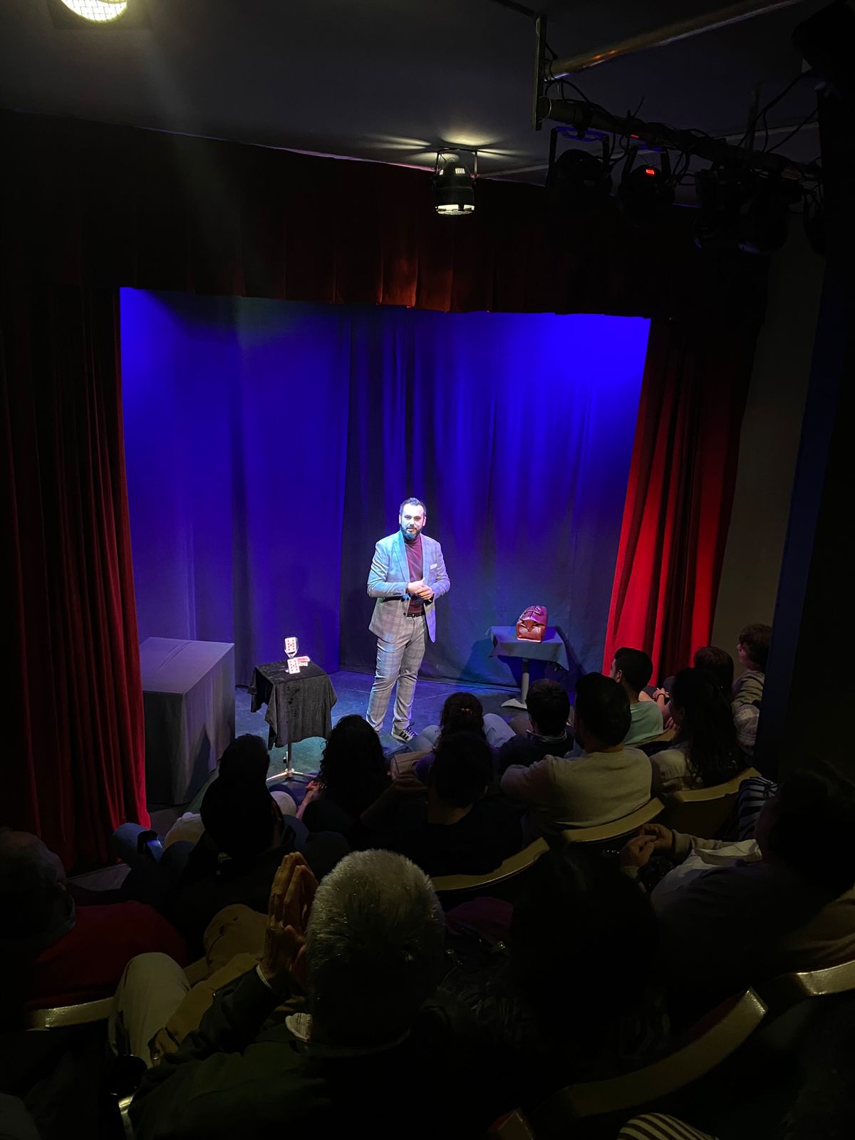 Shows de magia personalizados para evento empresarial en Madrid